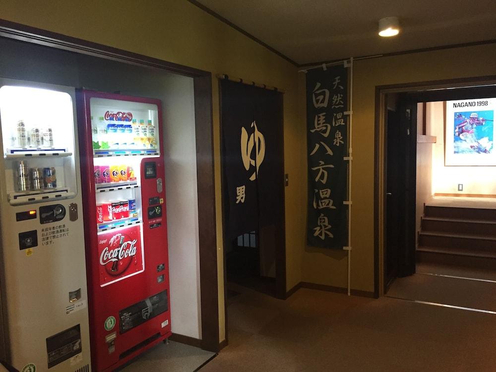 Hakuba Alpine Hotel Exterior photo